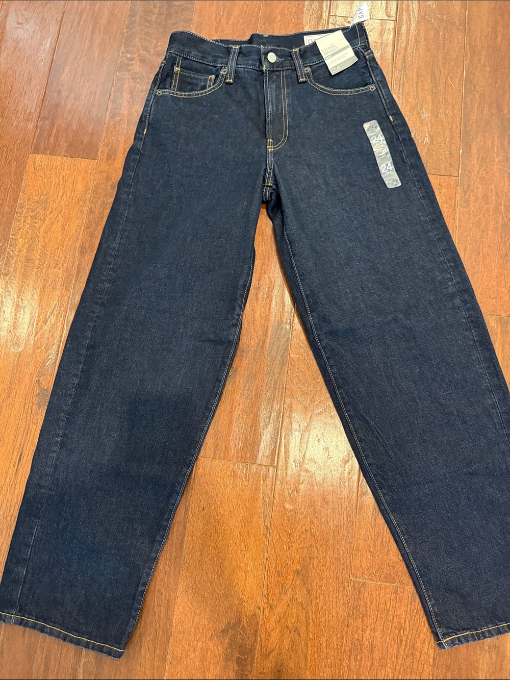 Women’s GAP low slung extra baggy jeans. As seen on Hailey Bieber.